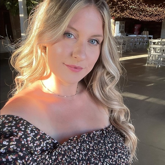 ?????Meet the Seller/Buyer ????? - Picture 3 of 7